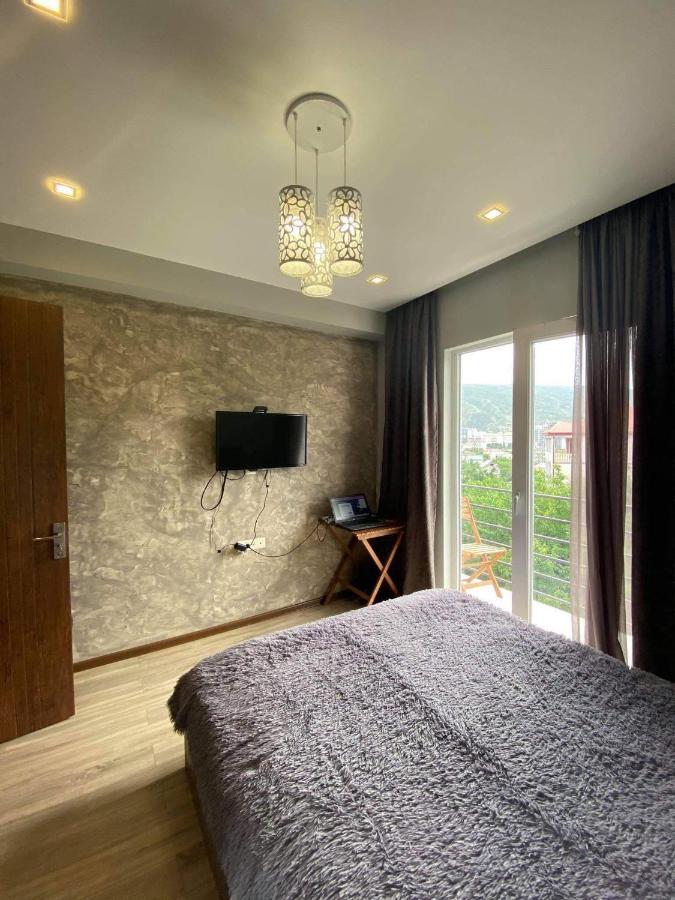 Apartament Victoria Appartement Tbilisi Buitenkant foto