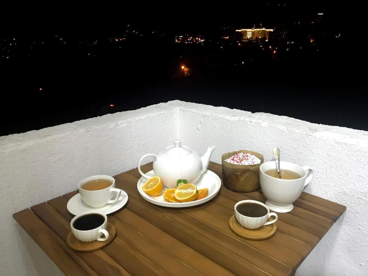 Apartament Victoria Appartement Tbilisi Buitenkant foto