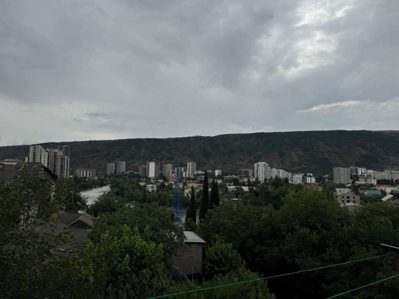 Apartament Victoria Appartement Tbilisi Buitenkant foto